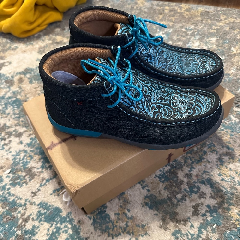 Twisted X custom NWT